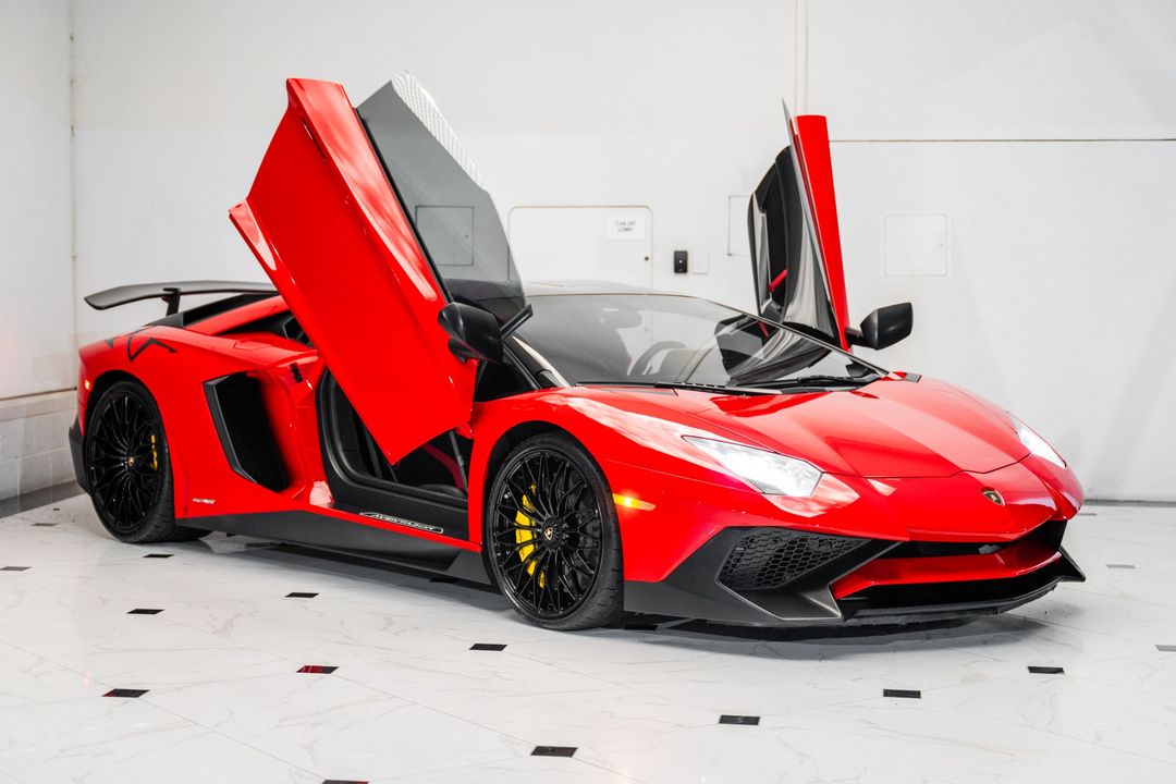 2016 Lamborghini Aventador