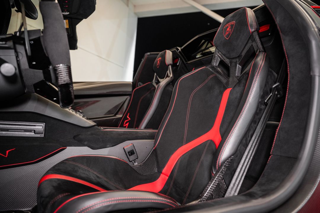 2016 Lamborghini Aventador