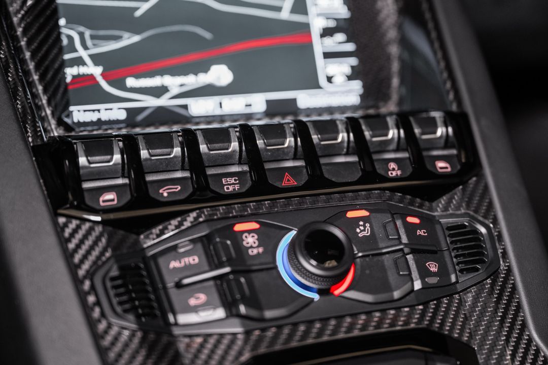 2016 Lamborghini Aventador