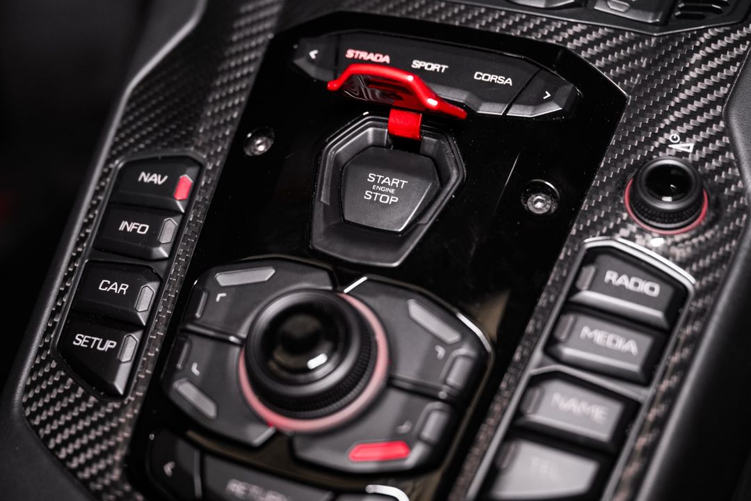 2016 Lamborghini Aventador