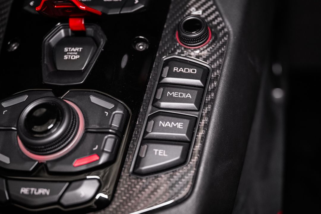 2016 Lamborghini Aventador