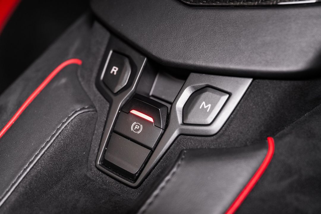 2016 Lamborghini Aventador