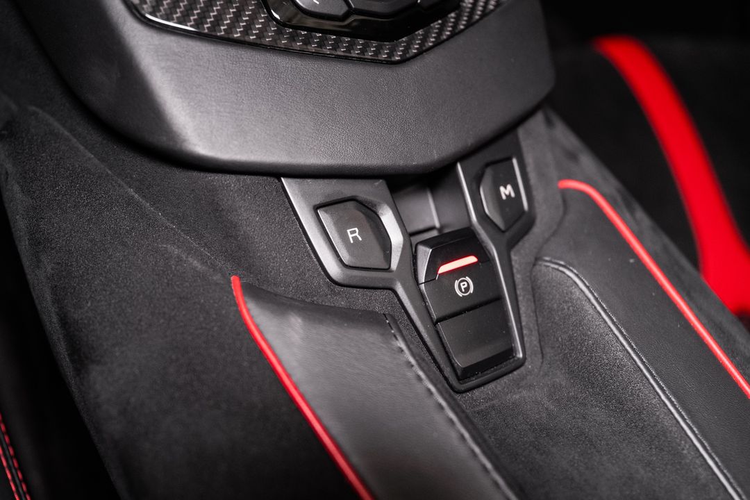 2016 Lamborghini Aventador