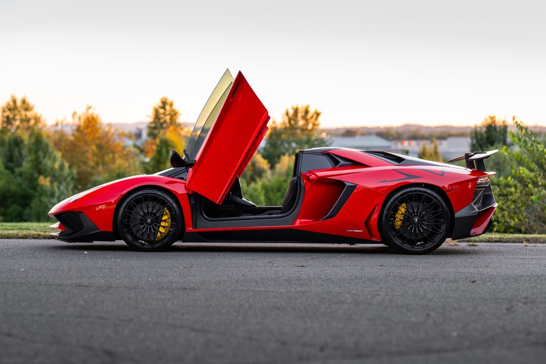 2016 Lamborghini Aventador