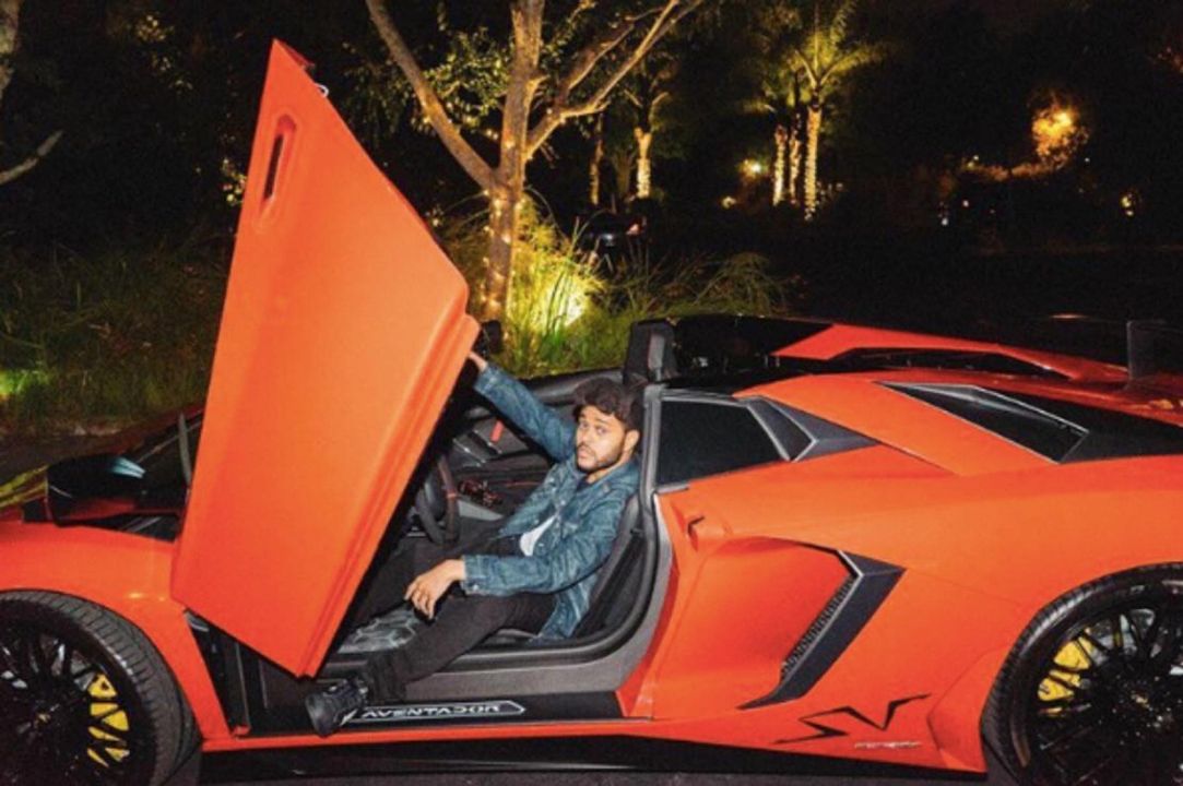 2016 Lamborghini Aventador