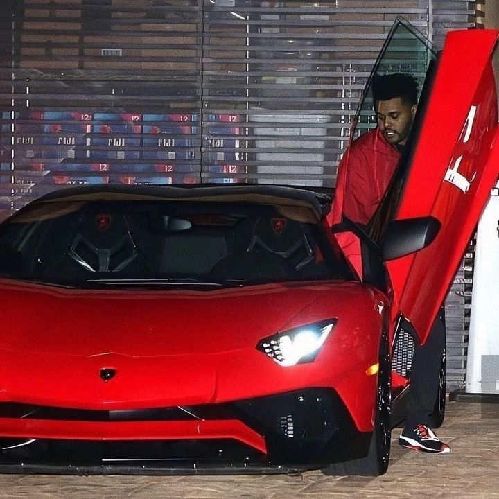 2016 Lamborghini Aventador