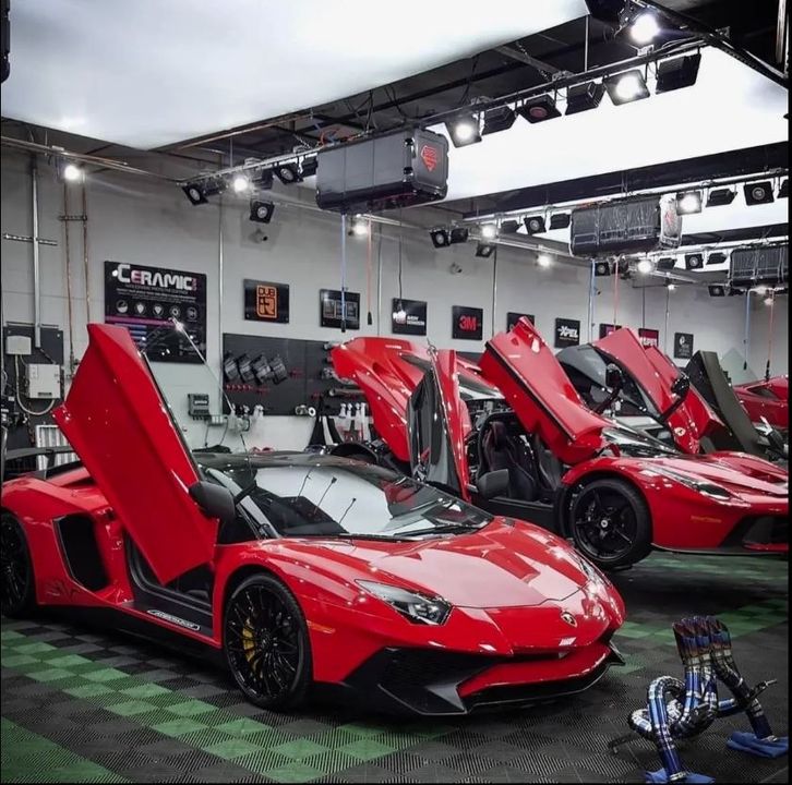 2016 Lamborghini Aventador
