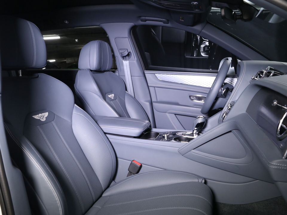 2024 Bentley Bentayga EWB