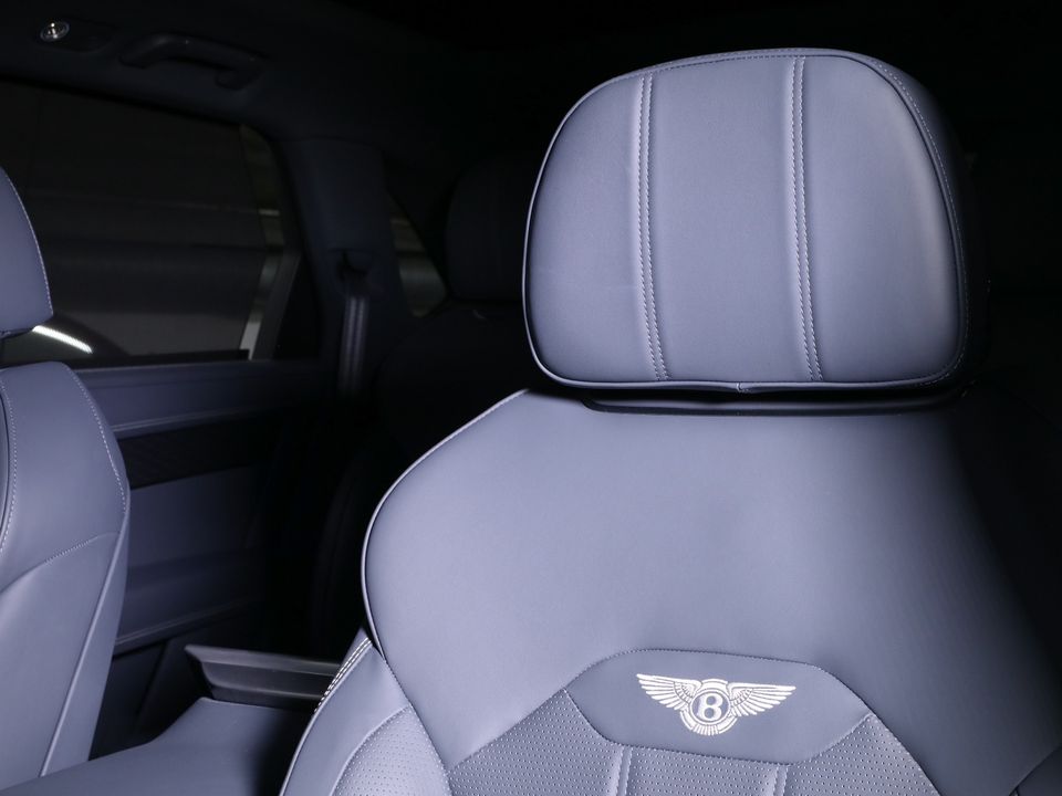 2024 Bentley Bentayga EWB
