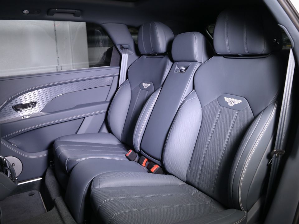 2024 Bentley Bentayga EWB