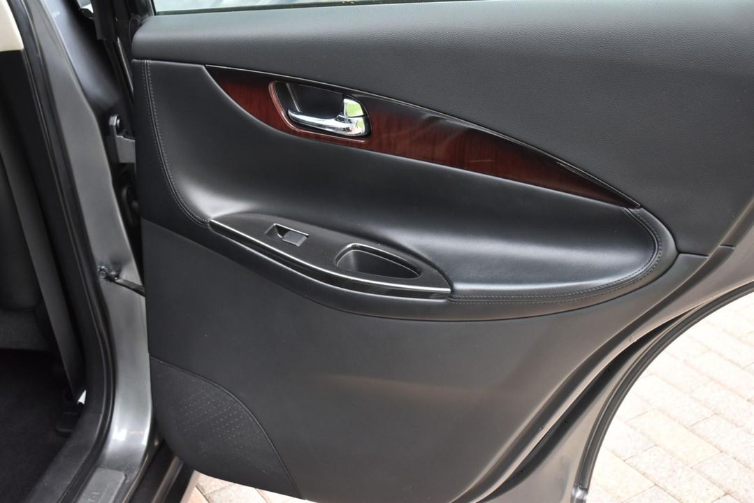 2016 INFINITI QX50