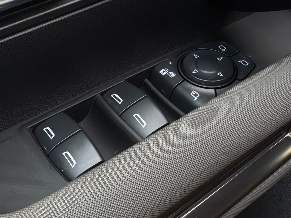 2025 GMC HUMMER EV