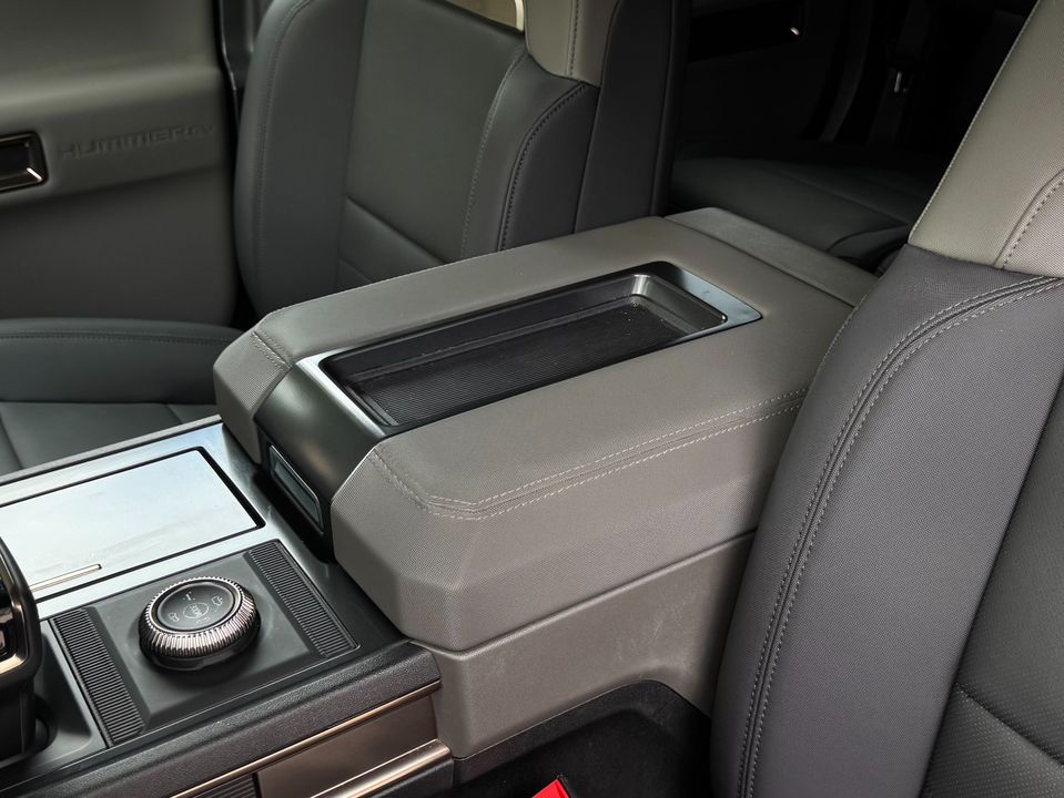 2025 GMC HUMMER EV