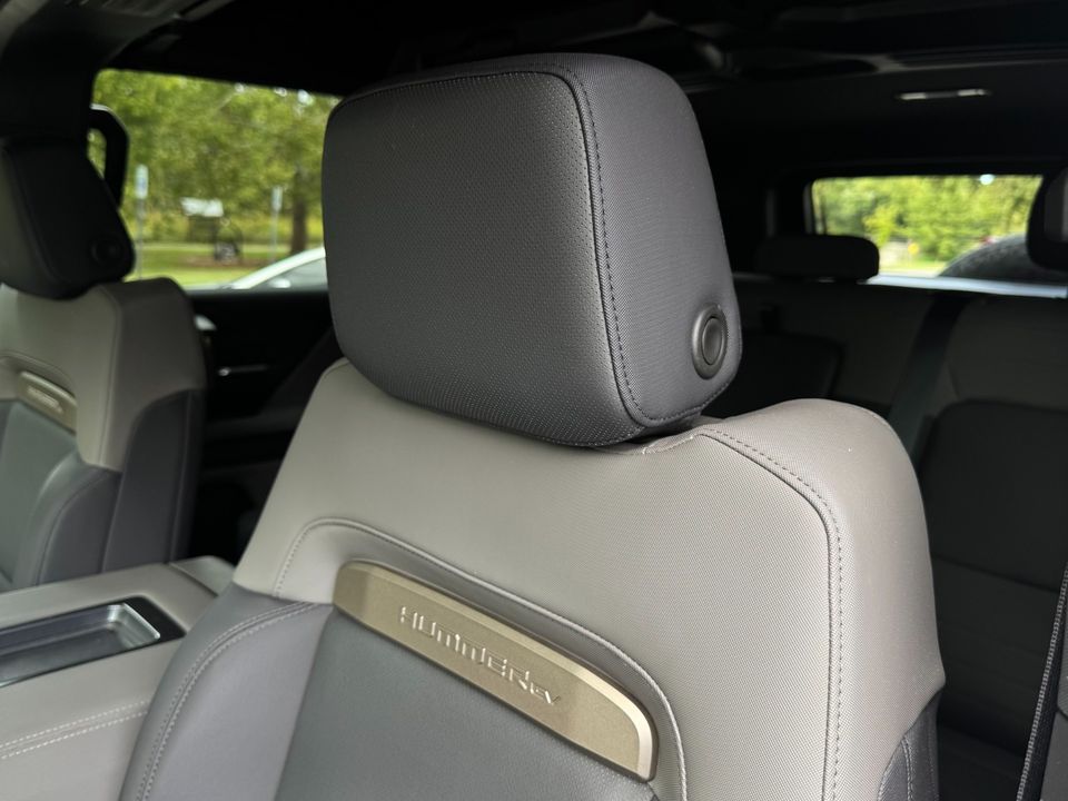 2025 GMC HUMMER EV