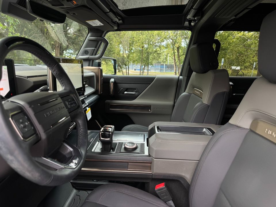 2025 GMC HUMMER EV