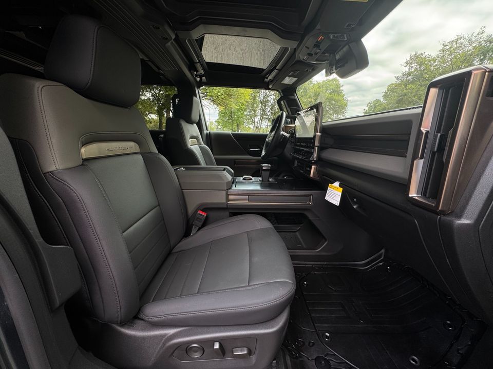 2025 GMC HUMMER EV
