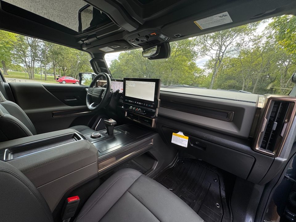 2025 GMC HUMMER EV