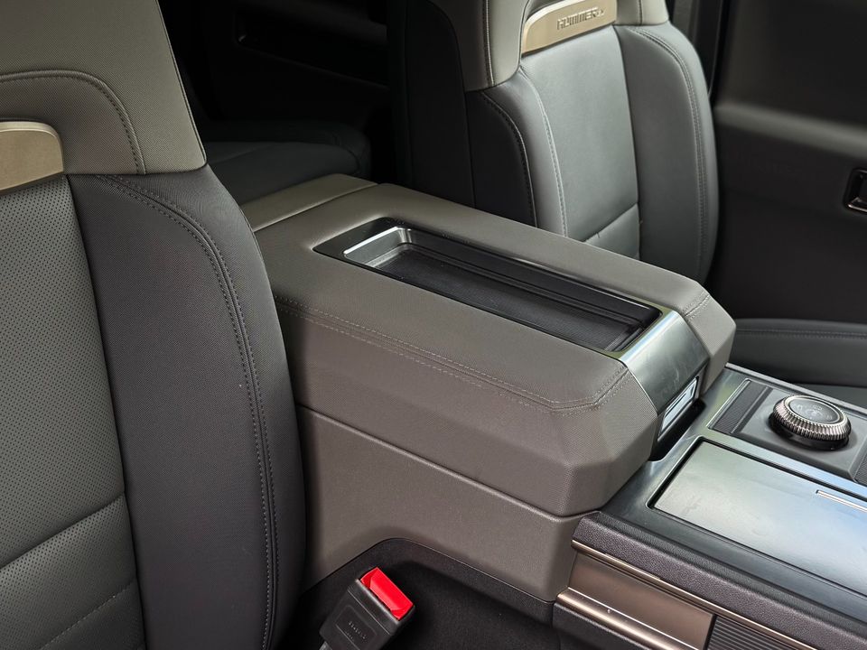 2025 GMC HUMMER EV