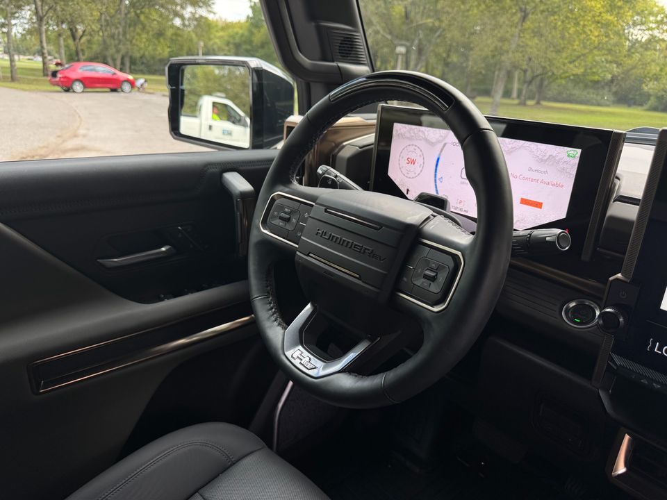2025 GMC HUMMER EV