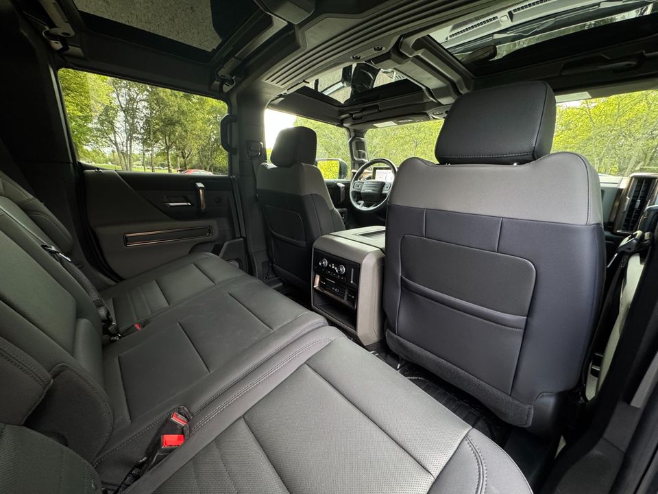 2025 GMC HUMMER EV