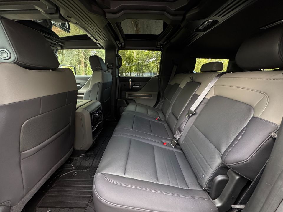 2025 GMC HUMMER EV