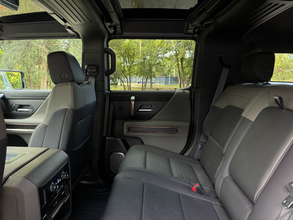 2025 GMC HUMMER EV