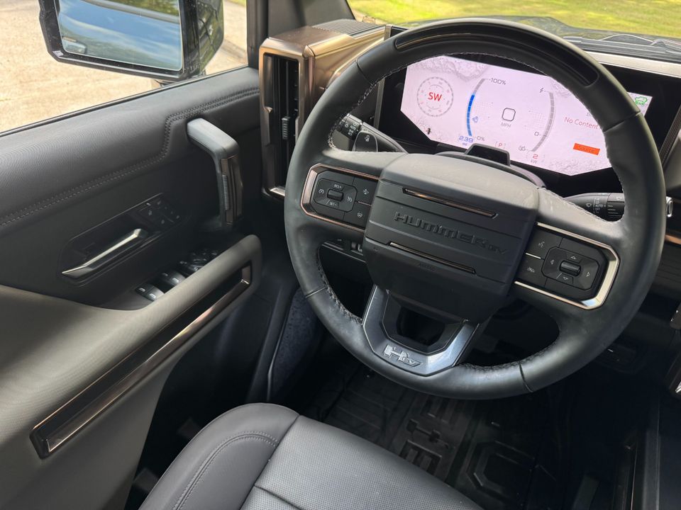 2025 GMC HUMMER EV