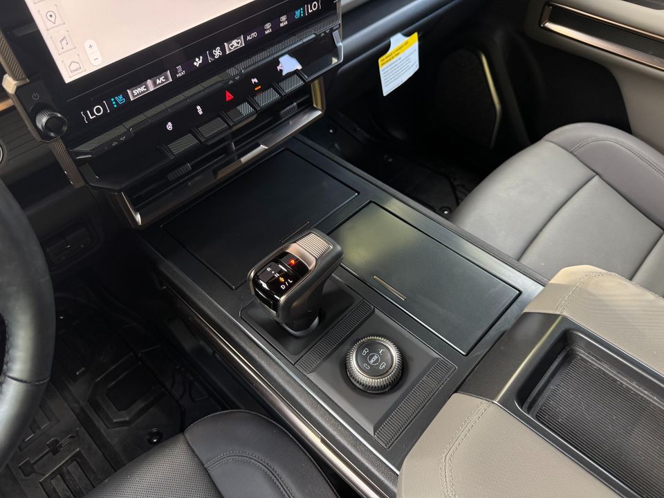 2025 GMC HUMMER EV