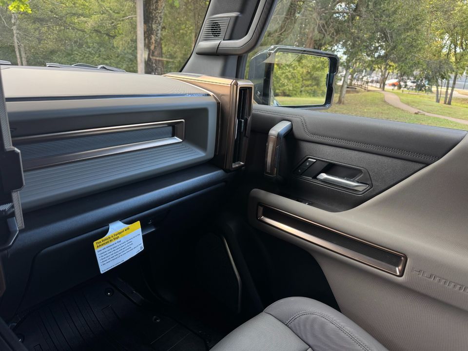 2025 GMC HUMMER EV