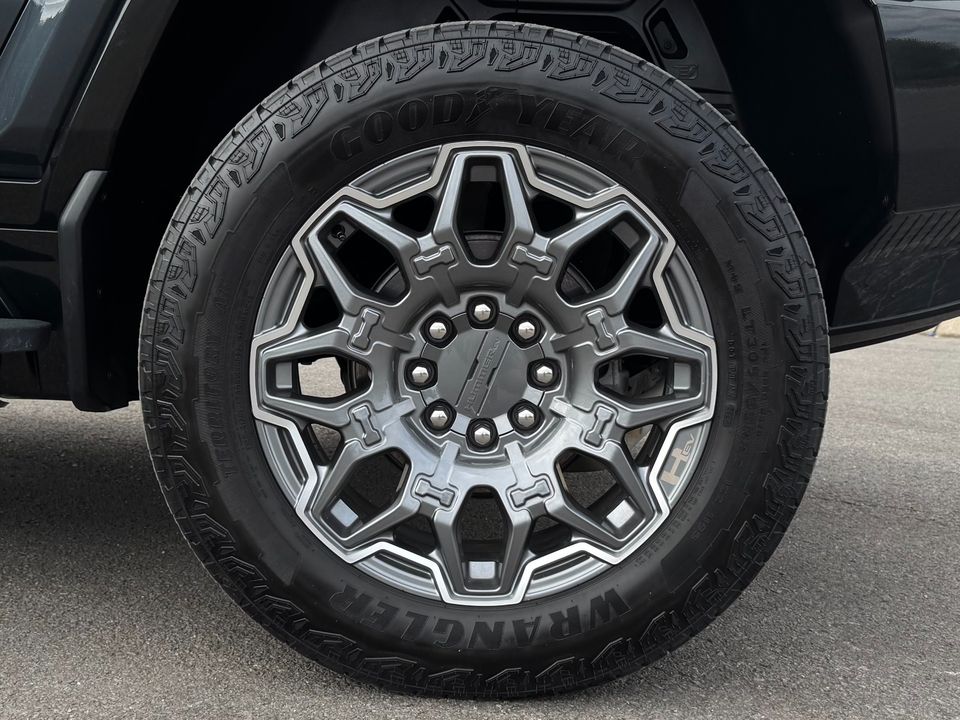 2025 GMC HUMMER EV