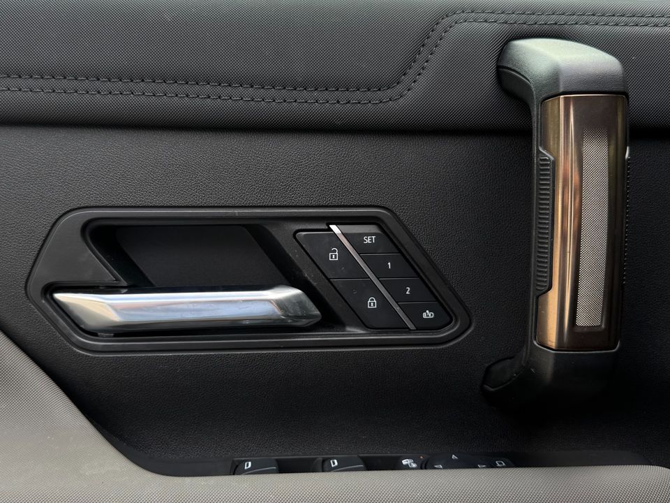 2025 GMC HUMMER EV