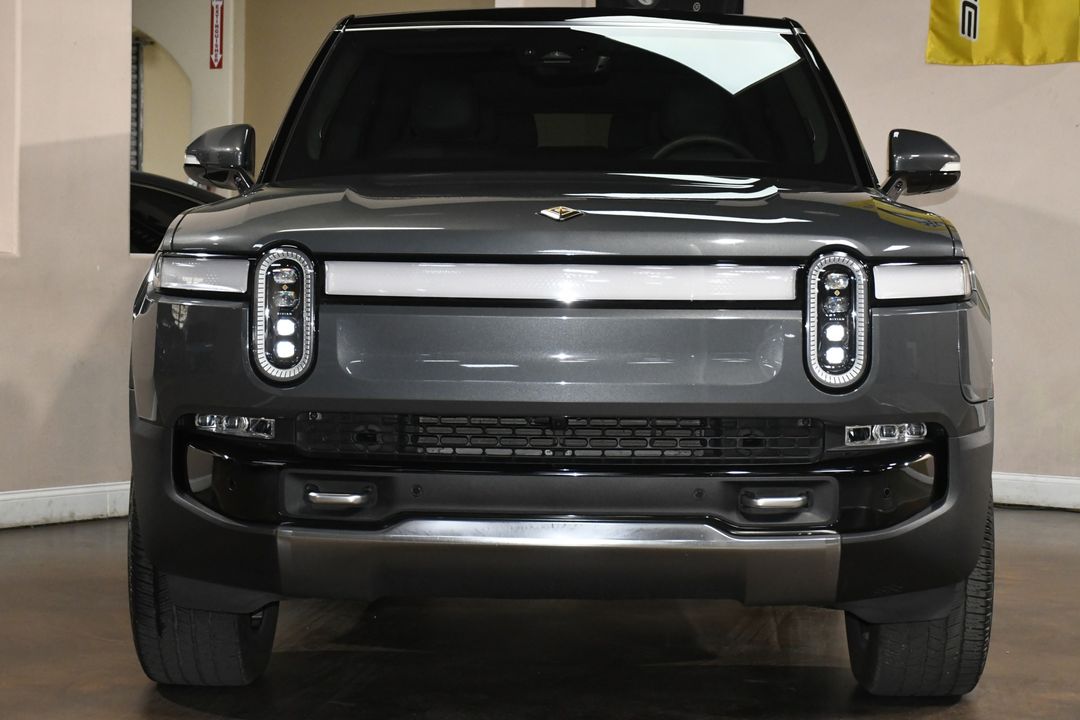 2022 Rivian R1S