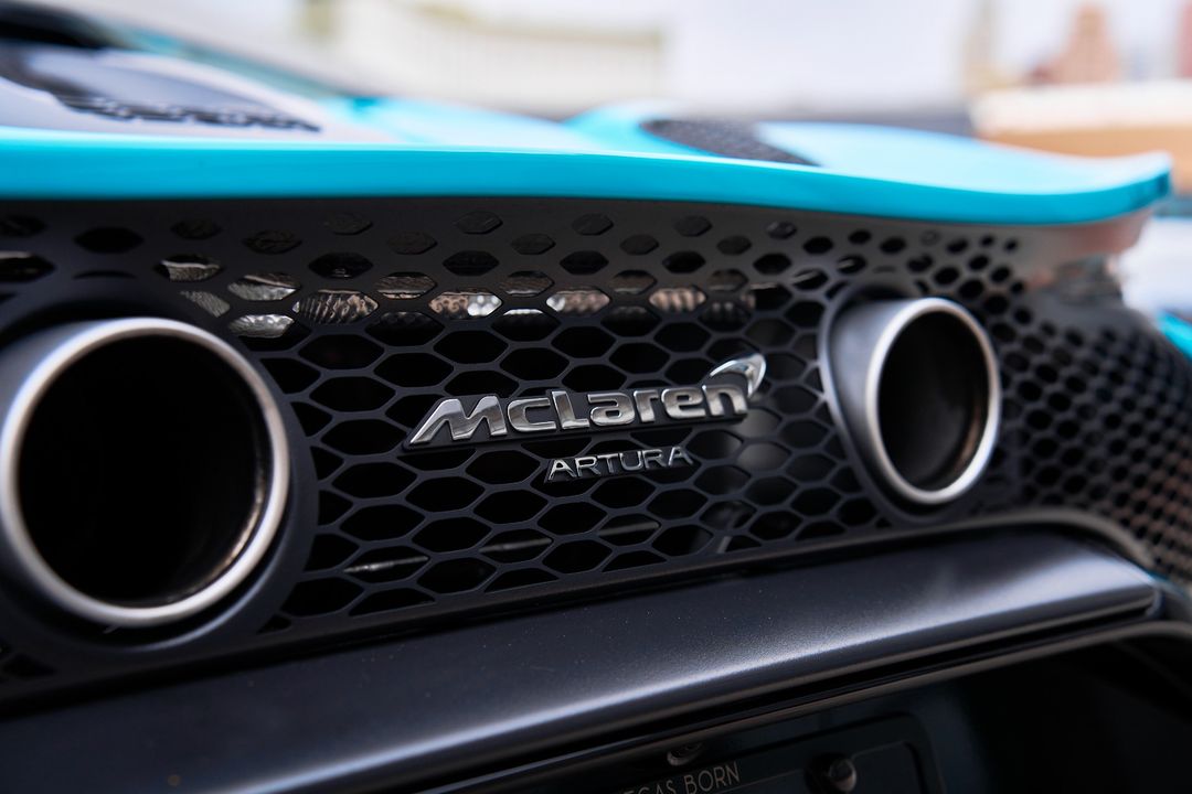 2025 McLaren Artura