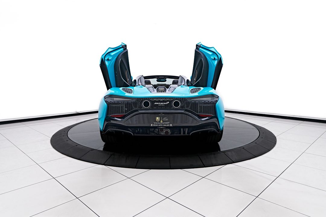 2025 McLaren Artura