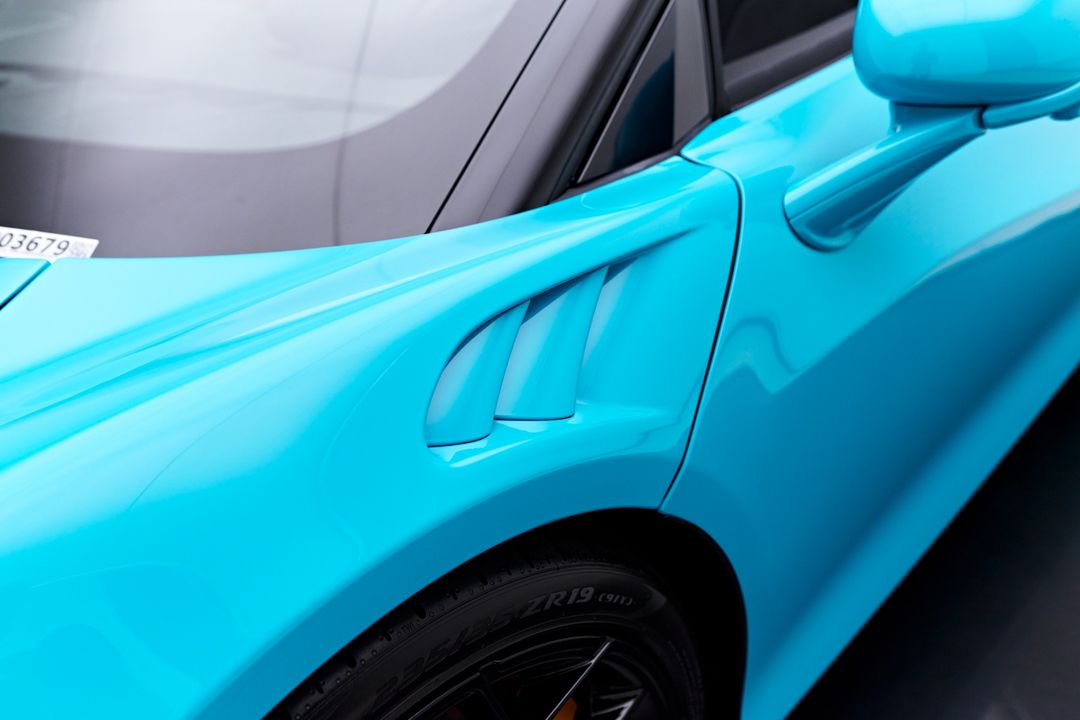 2025 McLaren Artura