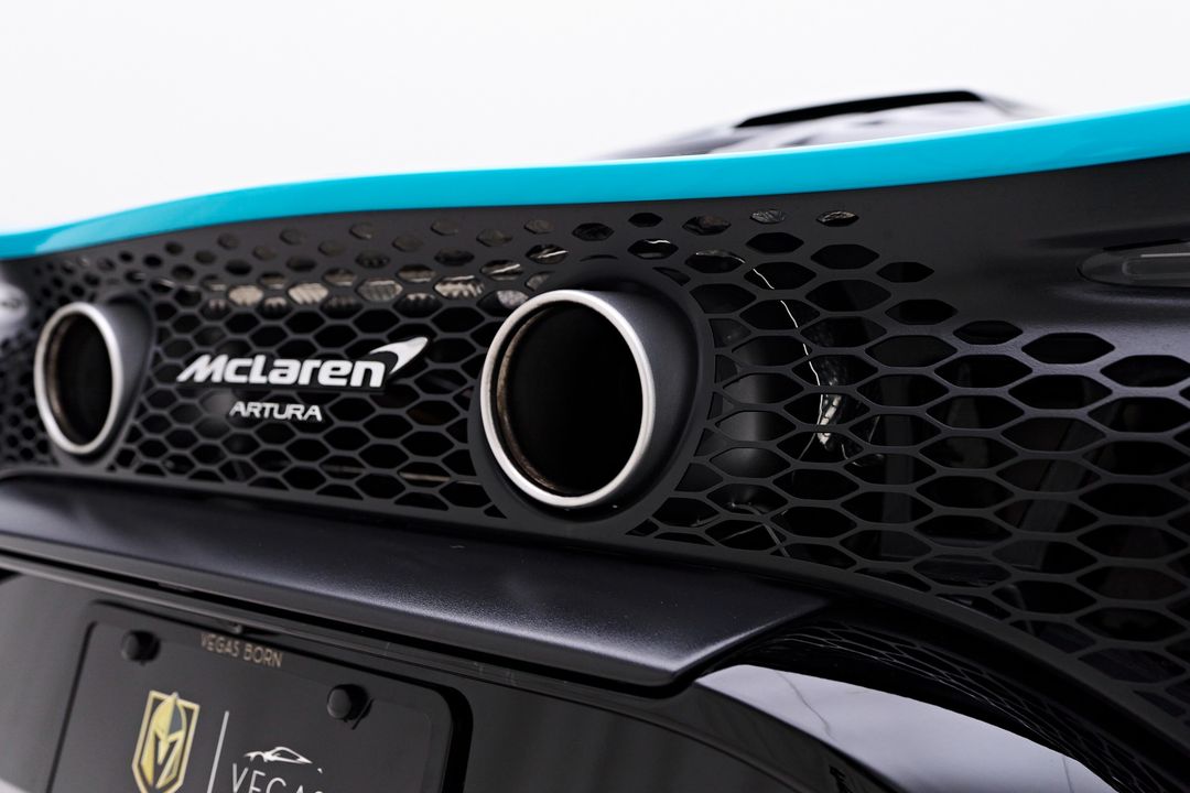 2025 McLaren Artura