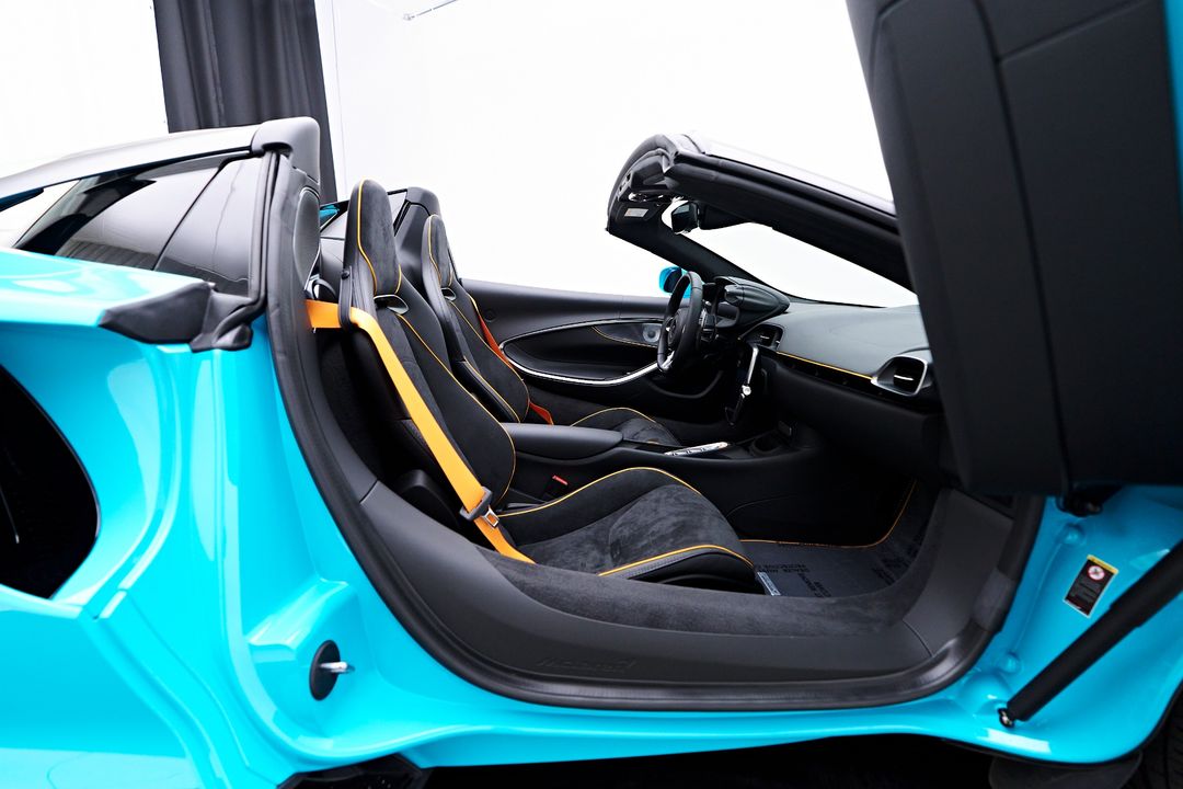2025 McLaren Artura