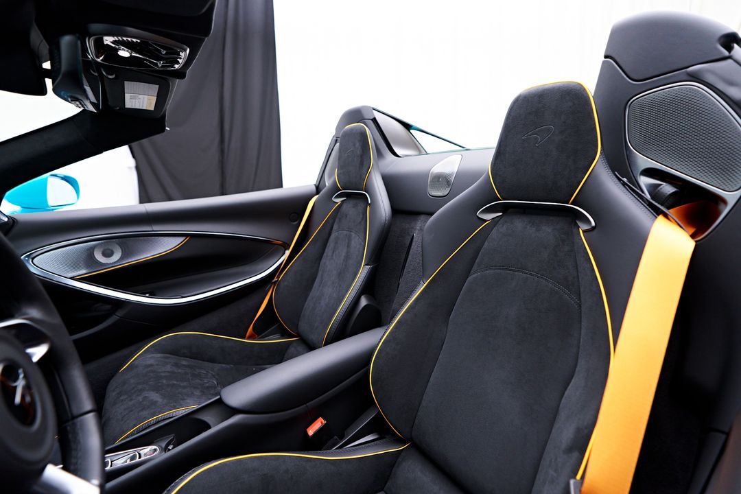 2025 McLaren Artura