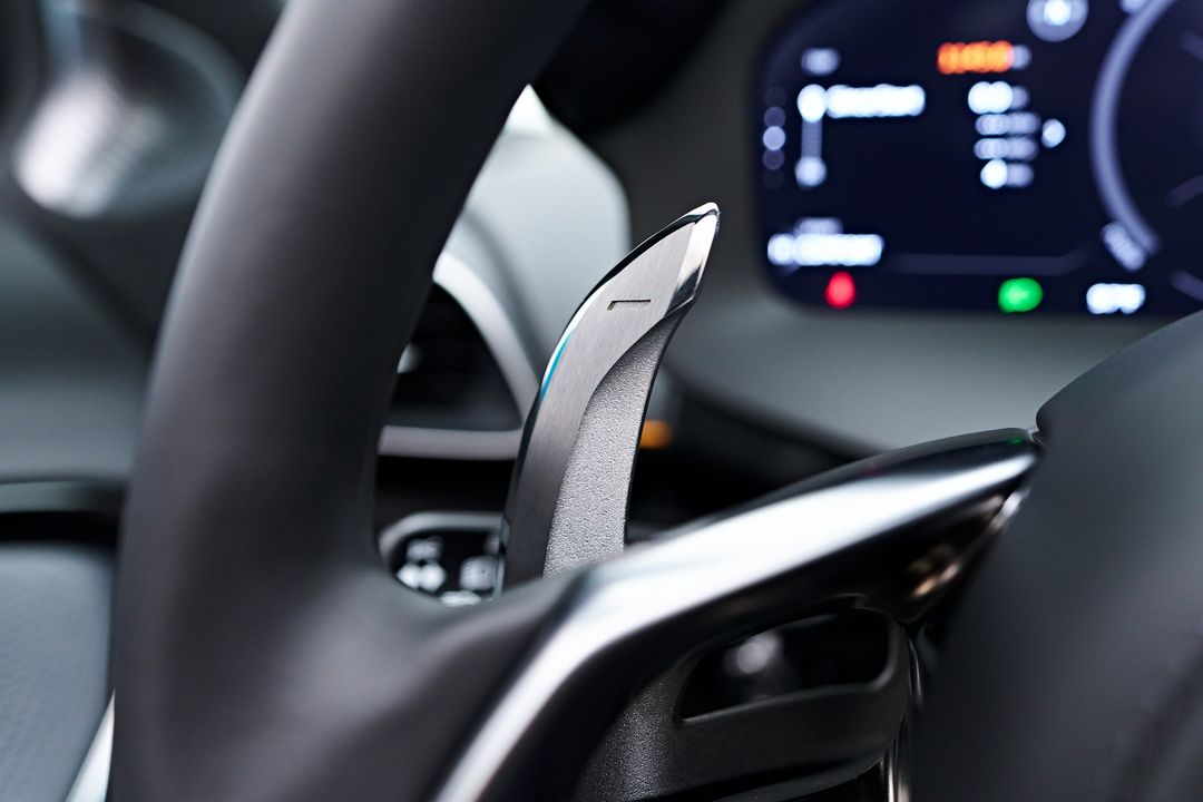 2025 McLaren Artura