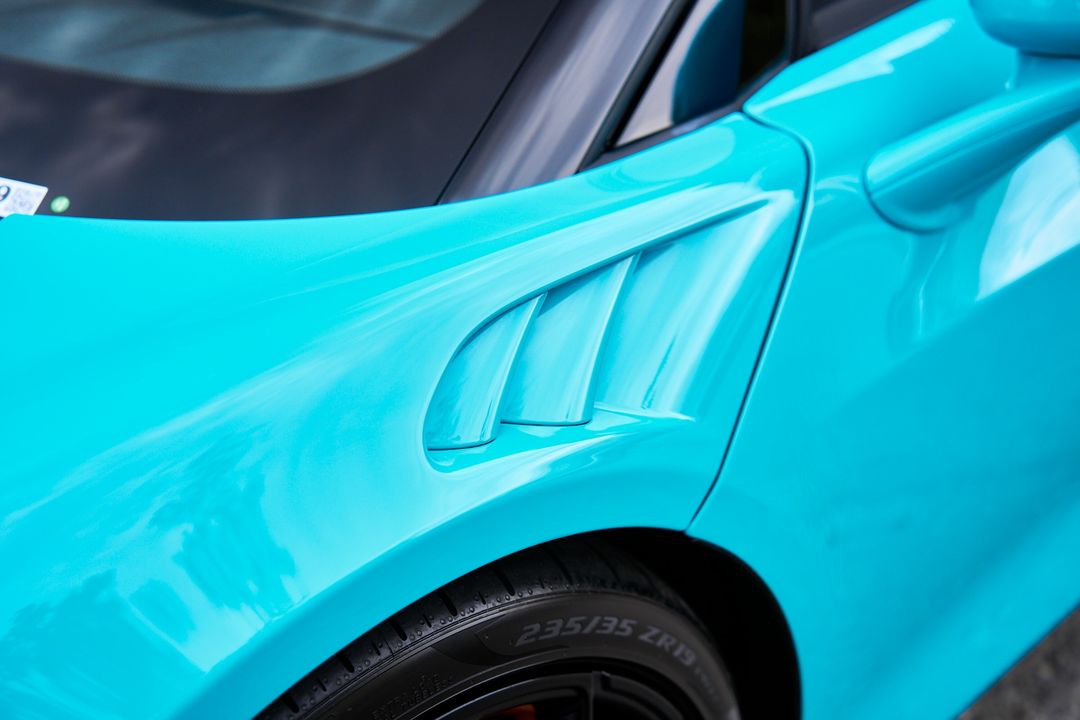 2025 McLaren Artura