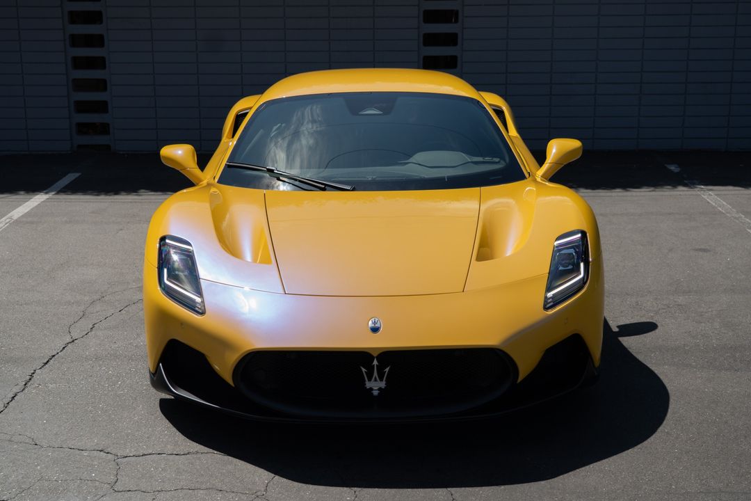 2023 Maserati MC20