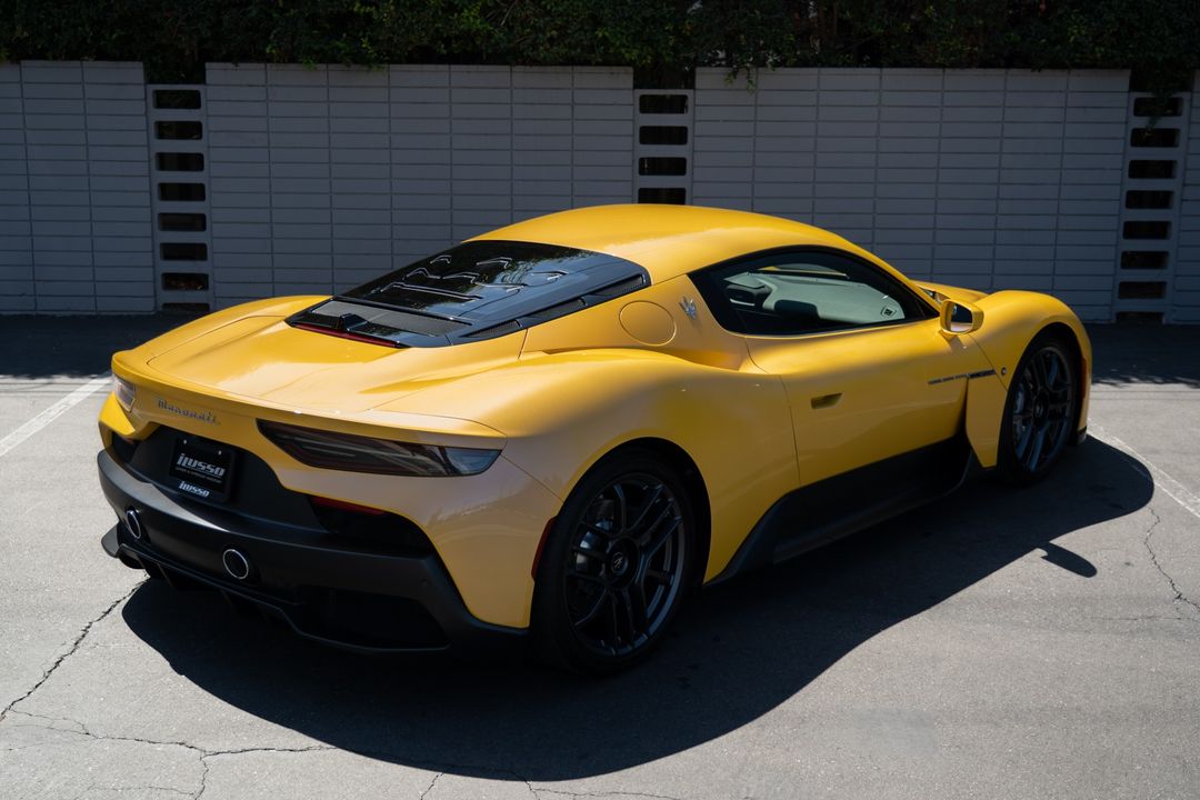 2023 Maserati MC20