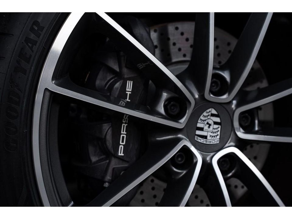 2022 Porsche 911
