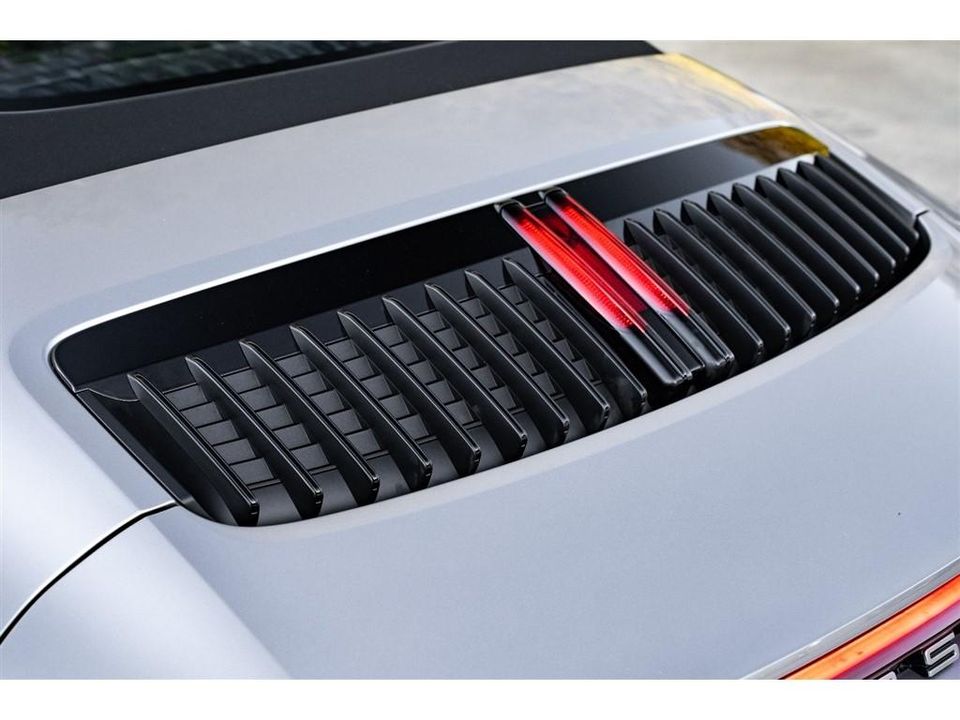 2022 Porsche 911
