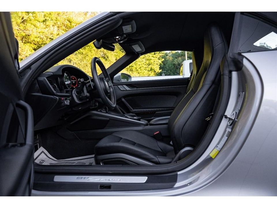 2022 Porsche 911