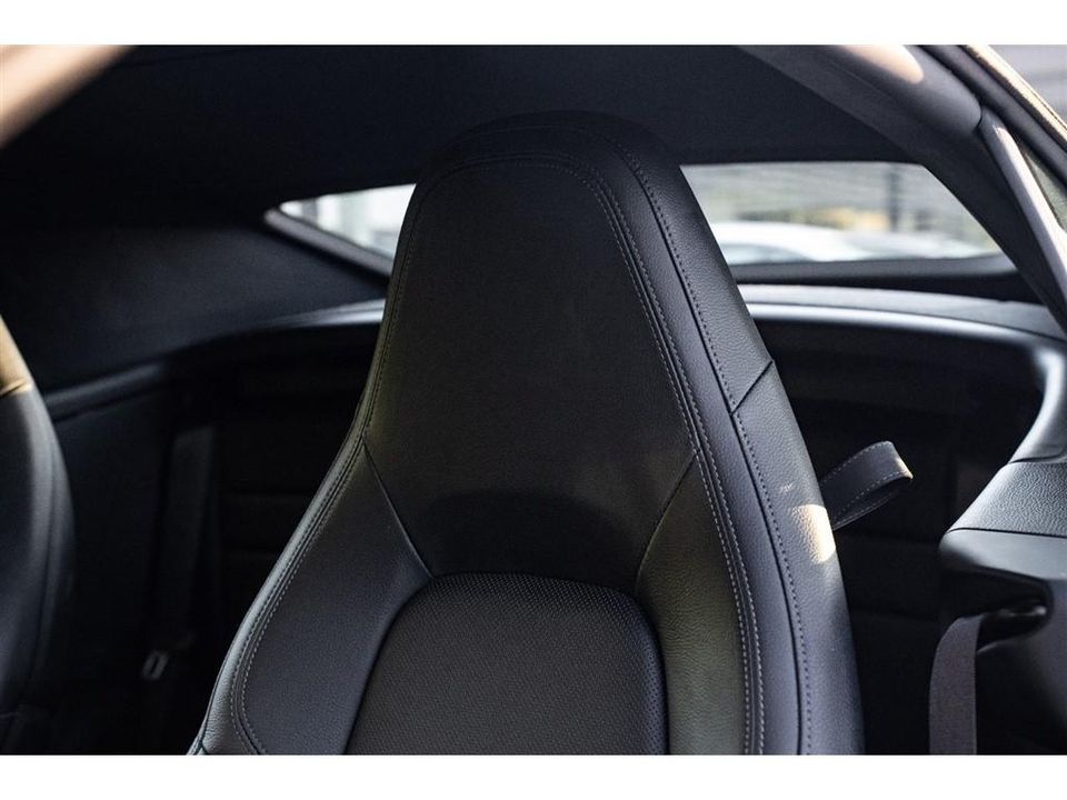2022 Porsche 911