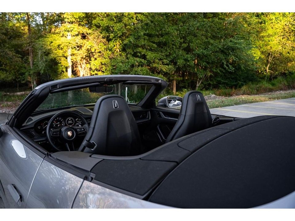 2022 Porsche 911