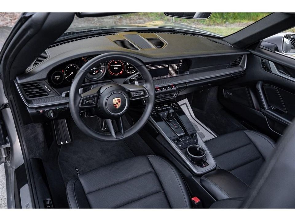 2022 Porsche 911
