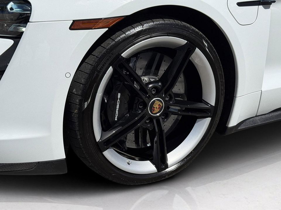 2020 PORSCHE TAYCAN