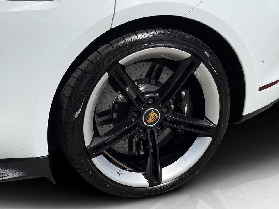 2020 PORSCHE TAYCAN